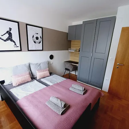 16 Apartment *