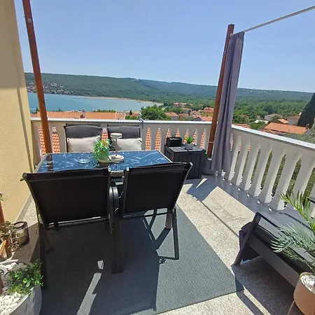 16 Čižići