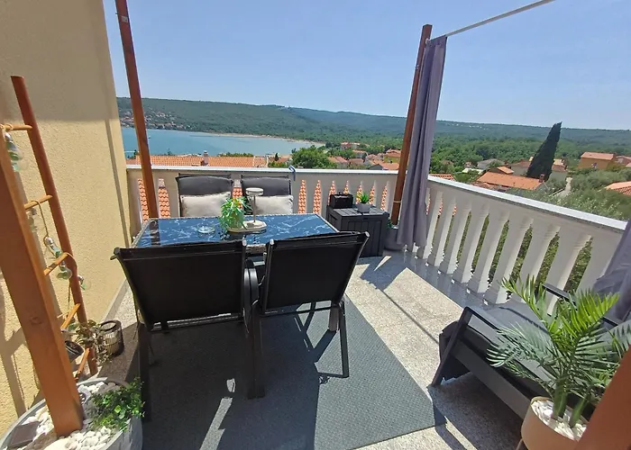 16 Čižići
